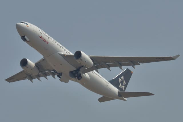 N342AV - Airbus