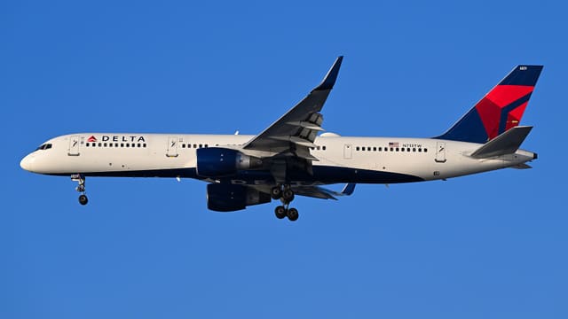 N713TW - Boeing