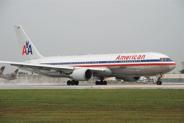 N393AN - Boeing