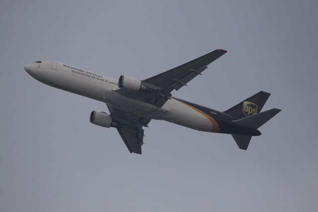 N329UP - Boeing