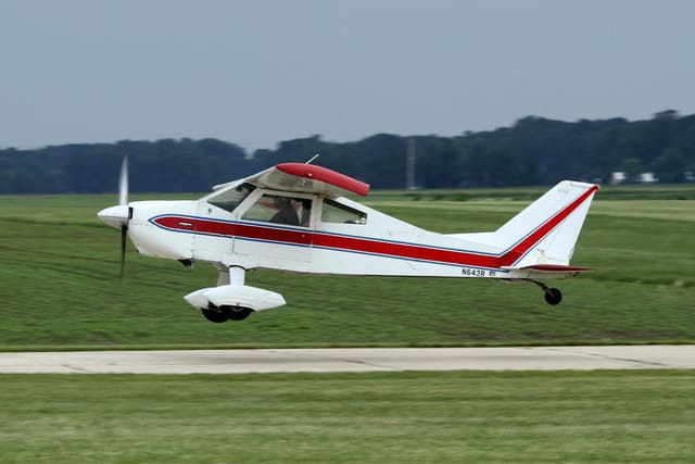 N643R - Single-engine aircraft