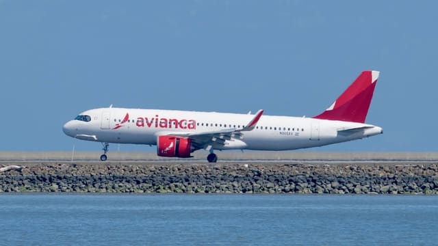 N905AV - Airbus