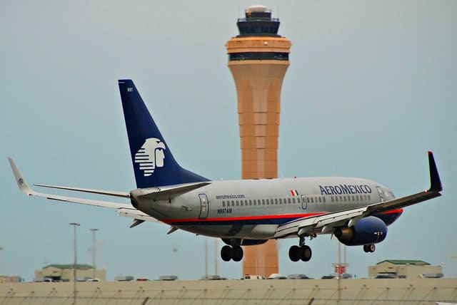 N997AM - Twin-engine aircraft
