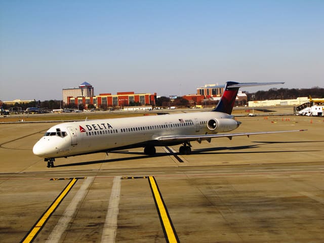 N984DL - Aircraft