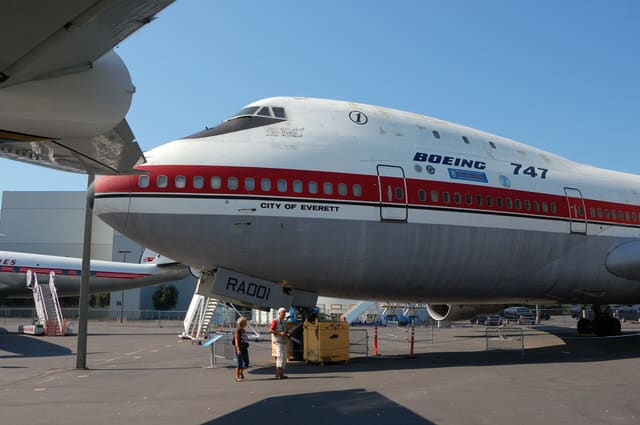 N7470 - Boeing