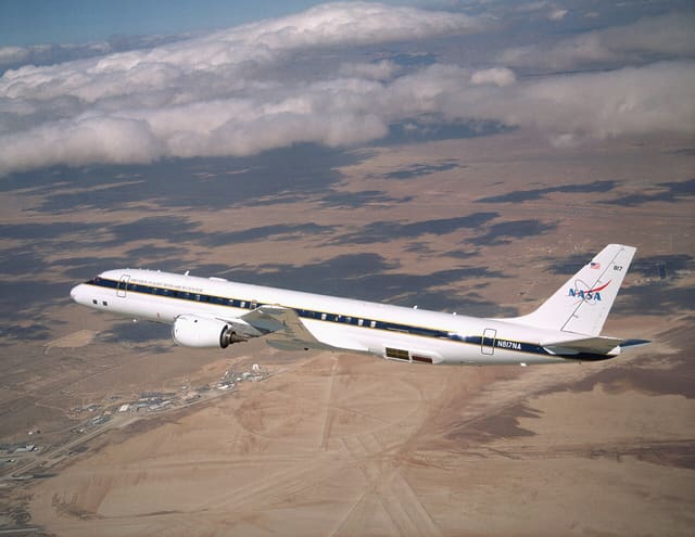 N817NA - Douglas