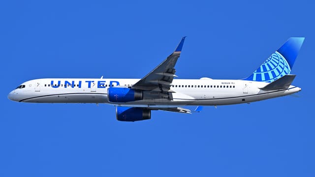 N29129 - Twin-engine aircraft