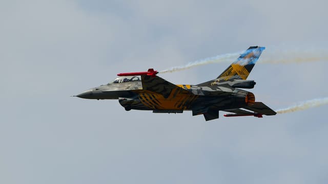  - Single-engine aircraft