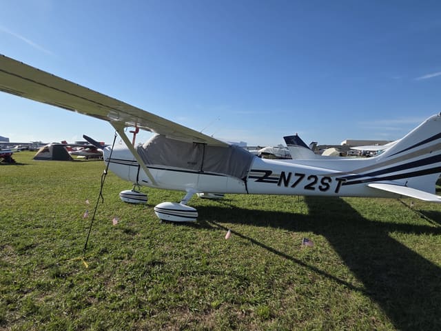 N72ST - Cessna 172N