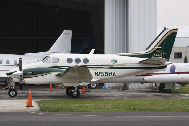 N159HK - Twin-engine aircraft