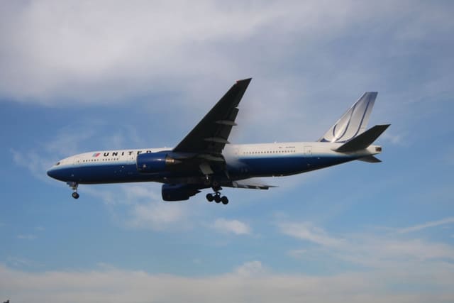 N785UA - Boeing