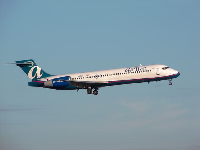 N982AT — Boeing