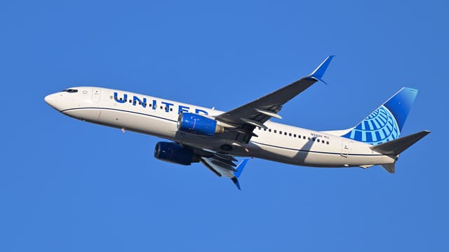 N24211 - Boeing