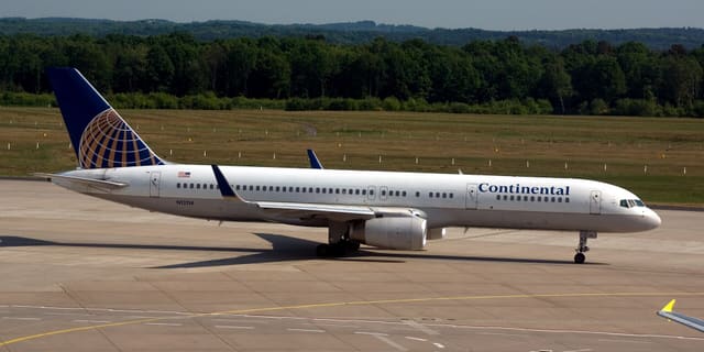 N12114 - Boeing