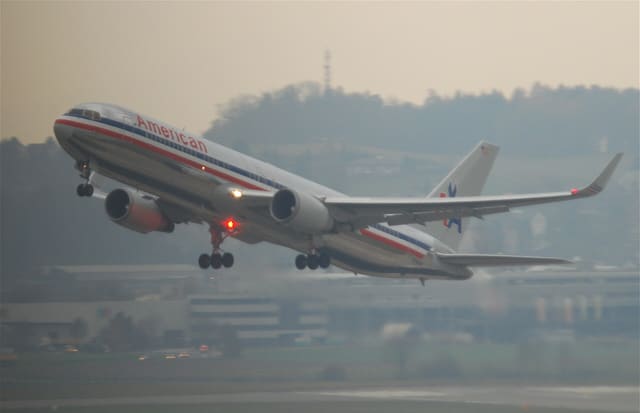 N389AA - Boeing