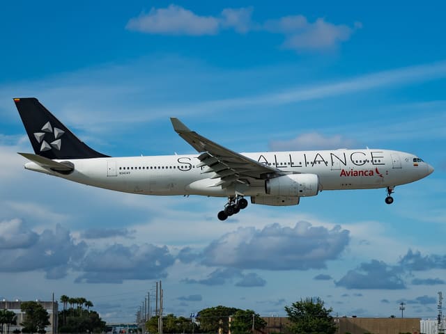 N342AV - Airbus