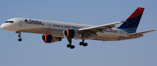 N675DL - Boeing