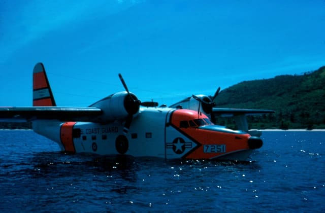  - Twin-engine aircraft