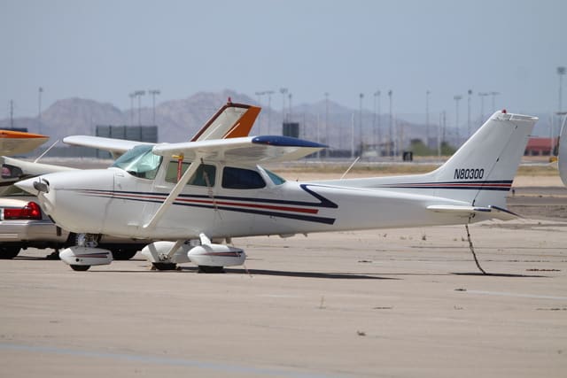 N80300 - Single-engine aircraft