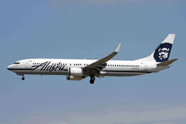 N320AS - Boeing