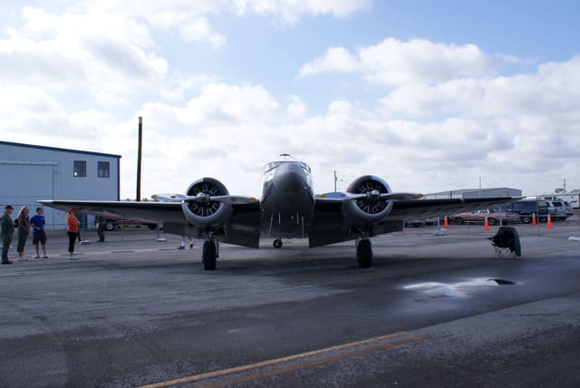 - Twin-engine aircraft