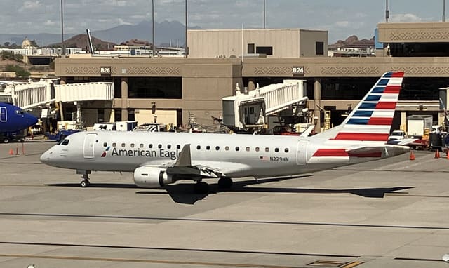N229NN - Embraer