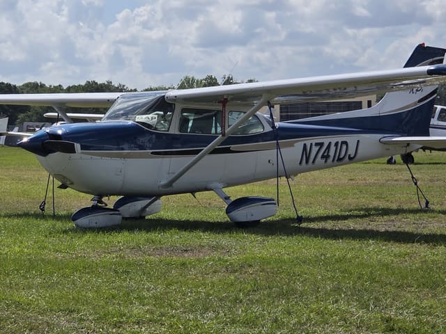 N741DJ - Cessna R172K Hawk XP