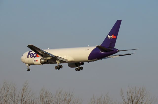 N104FE - Boeing