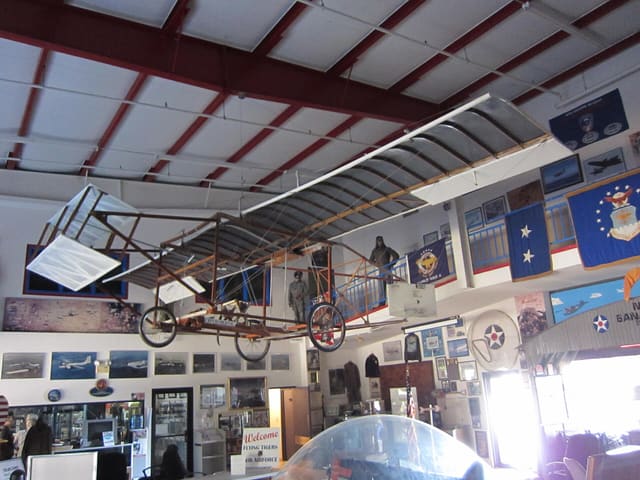 N1907 - Aircraft