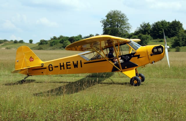 G-HEWI - Piper