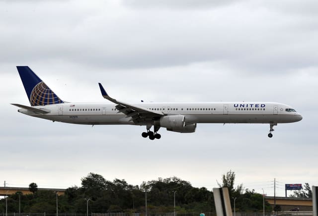 N57870 - Boeing