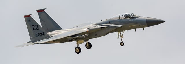  - Twin-engine aircraft