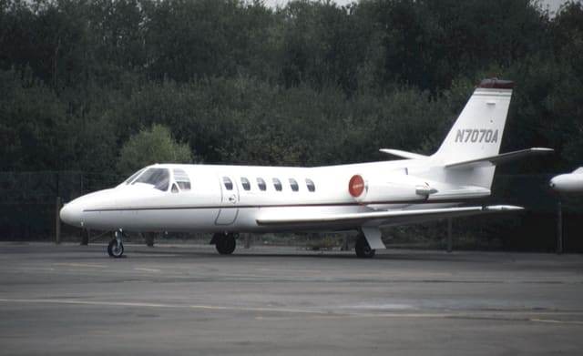 N7070A - Business jet