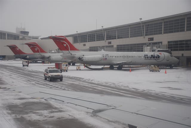 N760NW - Douglas