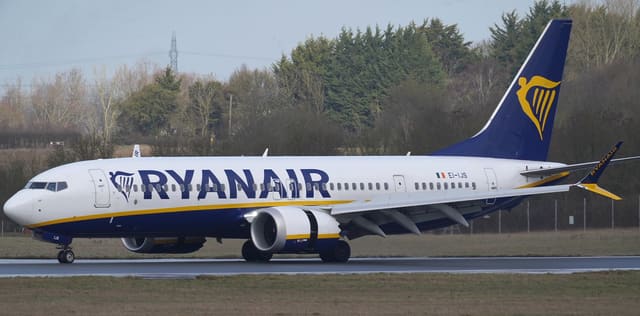 EI-IJS - Aircraft