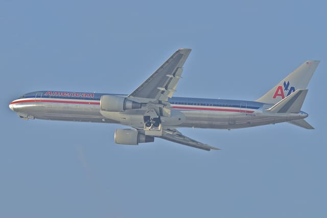 N398AN - Boeing