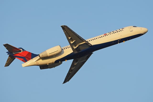 N935AT - Boeing