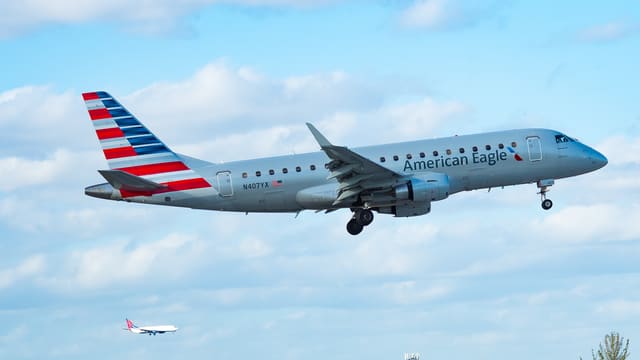 N407YX - Embraer