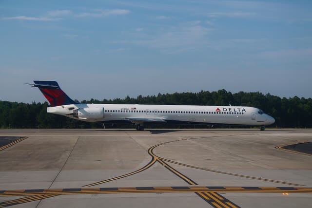 N931DN - Twin-engine aircraft
