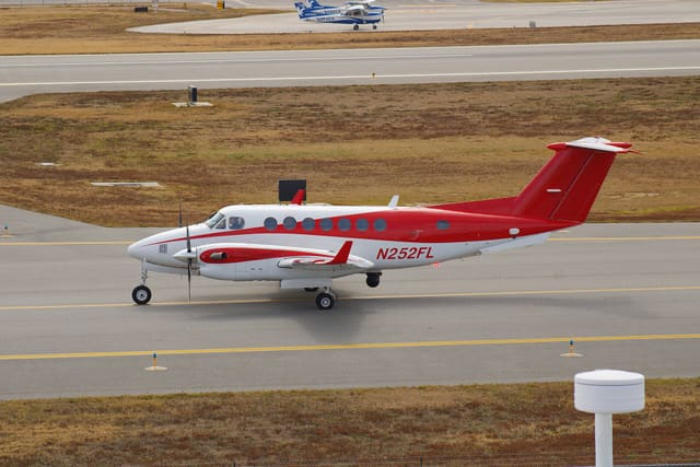 N252FL - Beechcraft