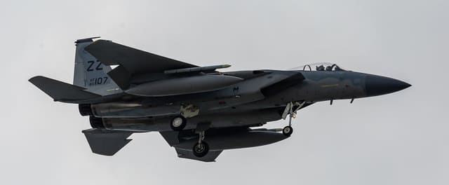  - Twin-engine aircraft