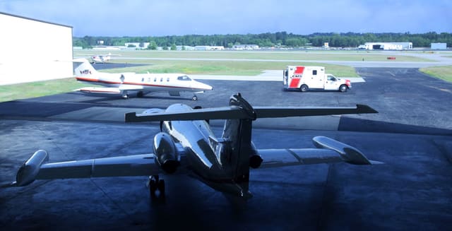 N40PK - Business jet