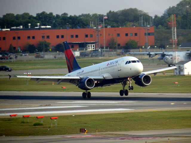 N348NB - Airbus