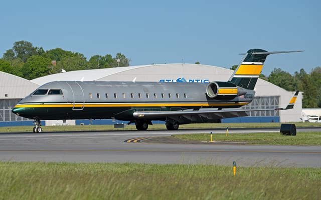 N101CN - Bombardier