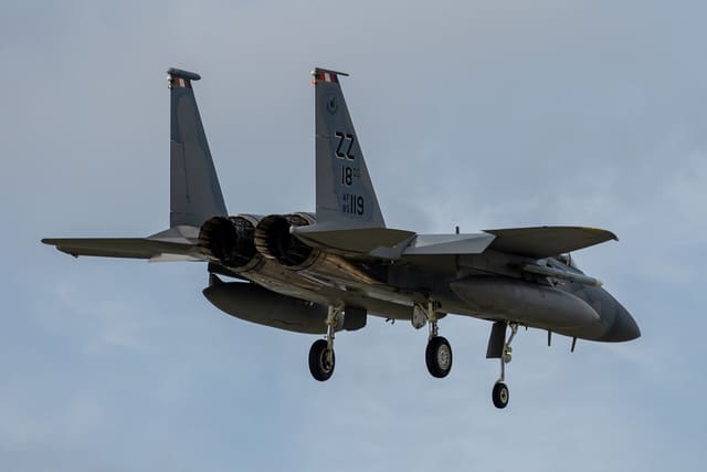  - Twin-engine aircraft