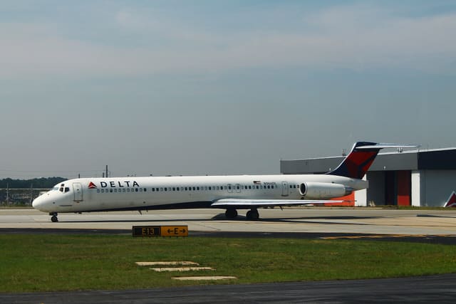 N966DL - Aircraft