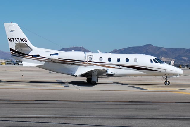 N717NB - Business jet