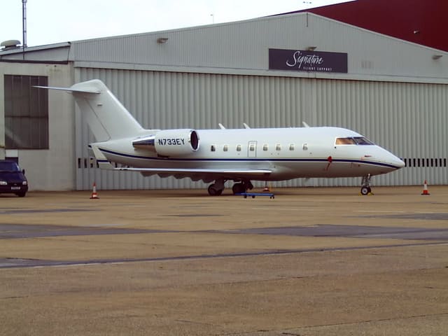 N733EY - Business jet