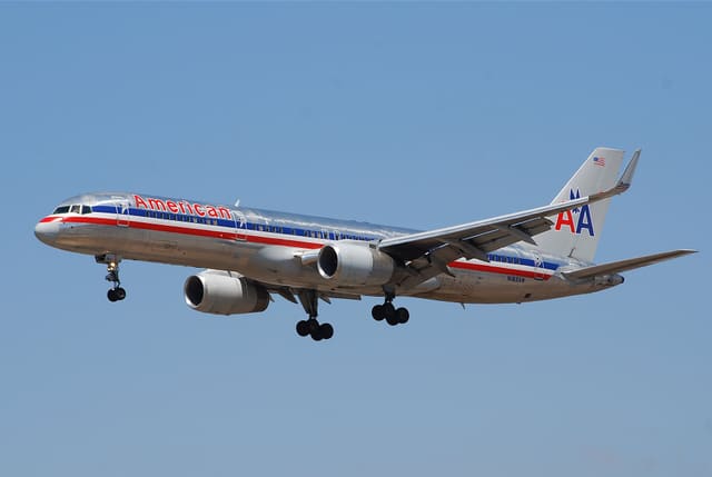 N185AN - Twin-engine aircraft
