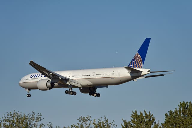 N2140U - Boeing
